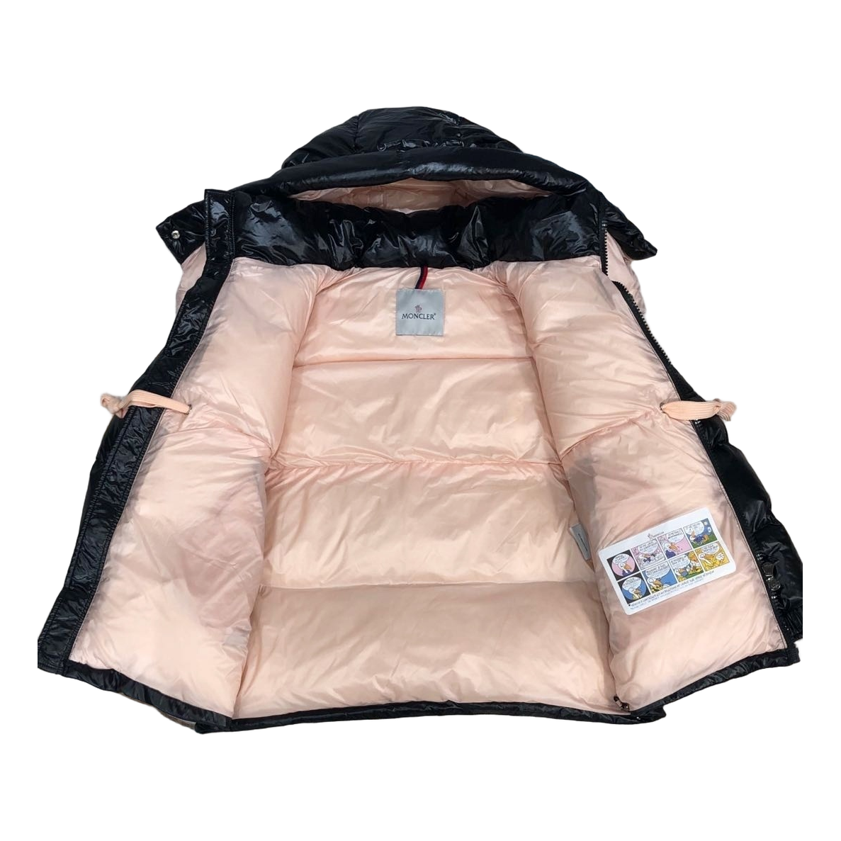 Moncler Mountain-Badge Glossy Short Puffer Jacket in Black